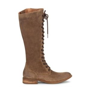 NWT Born Devina Lace Up Boots